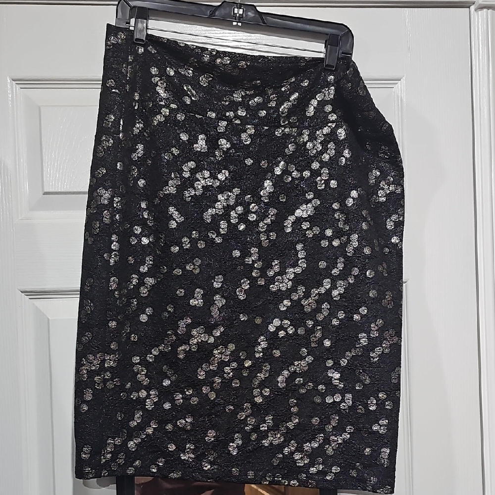 LuLaRoe Black and Silver Pencil Skirt